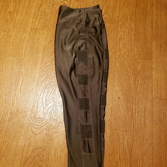 💣2/$20💣 Phone Pocket Capri Active Legging - Picture 7 of 7